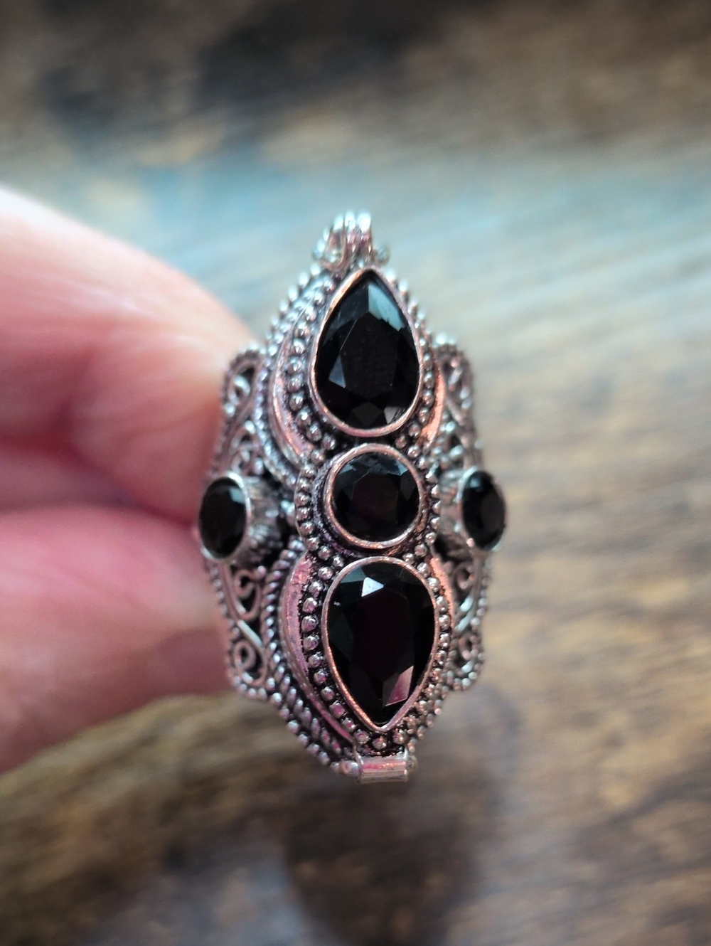 Sterling Silver Black Onyx Stone Filigree Locket Ring